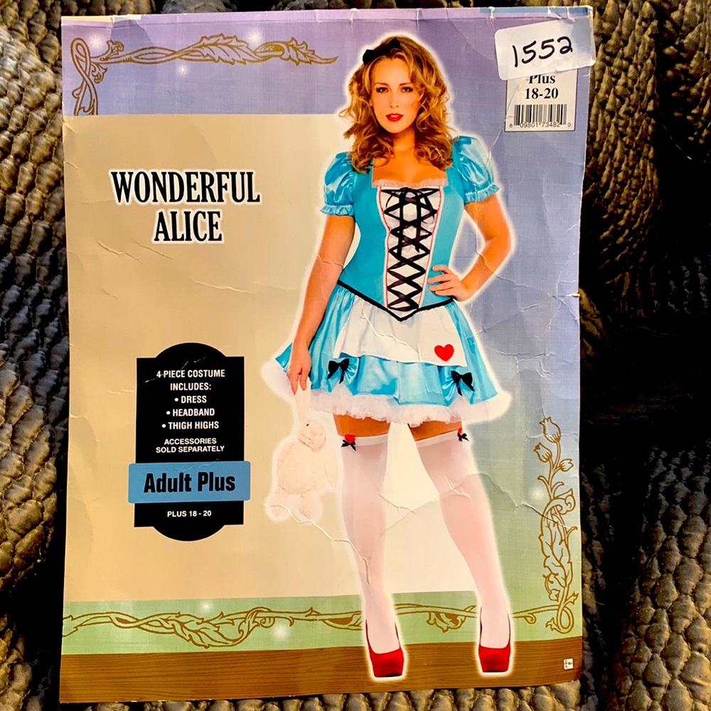 Costumes USA  wonderful Alice 4!pieces costume
